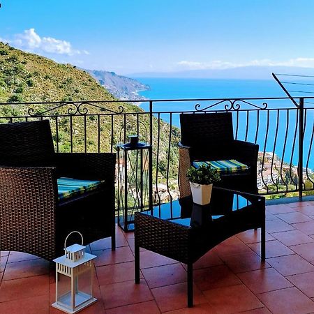 Tao Charming Apartment Taormina Kültér fotó
